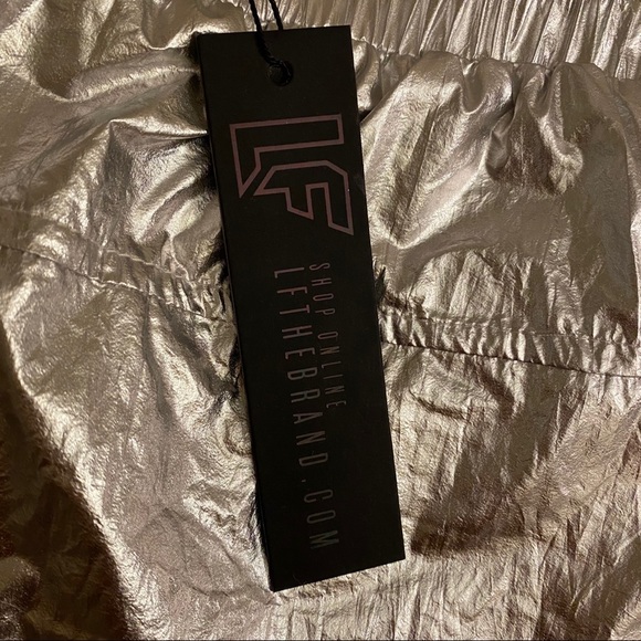 LF Zip Front Skirt Metallic - Picture 5 of 9